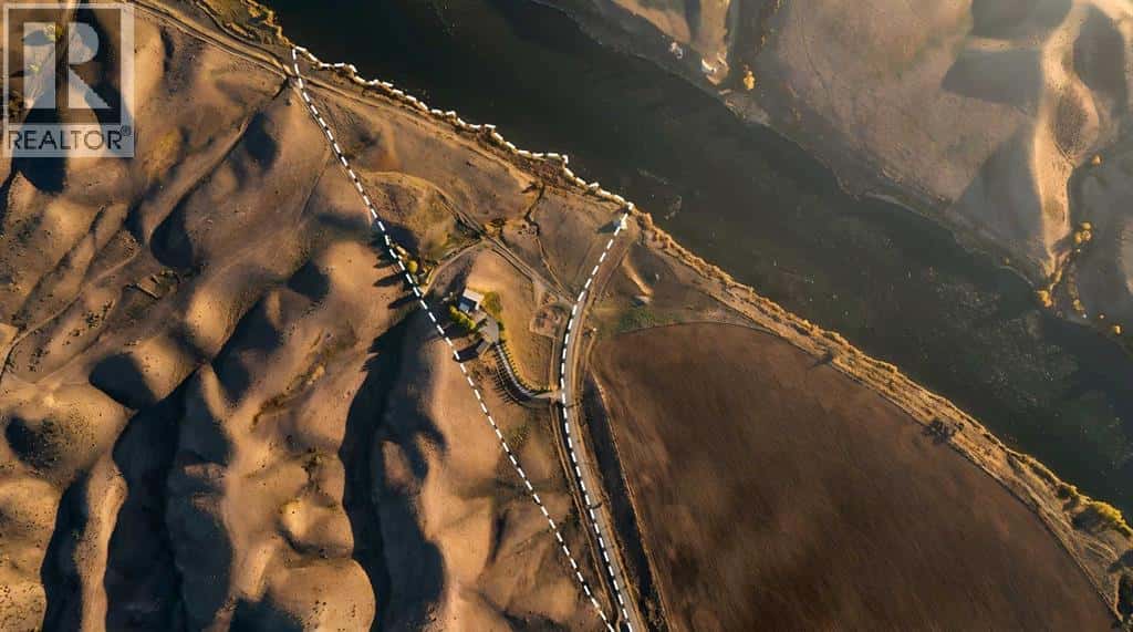 104103 Range Rd 20-1A — Rural Lethbridge County, Alberta - Photo 2 of 50