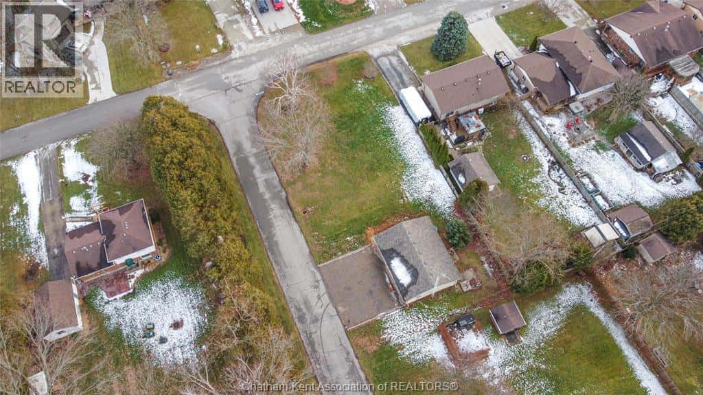 58 NICHOLS DRIVE — Blenheim - Photo 2 of 25