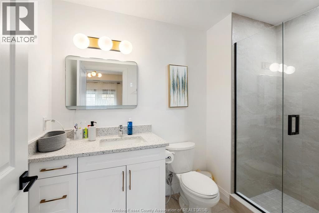 Windsor — Windsor - Main photo