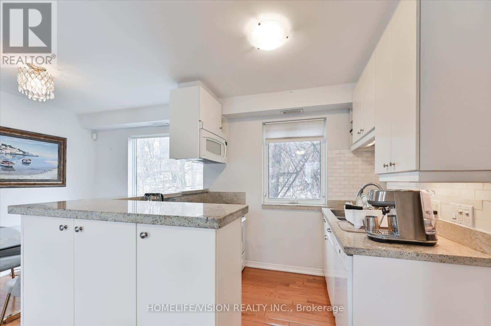 400 Summerhill Avenue