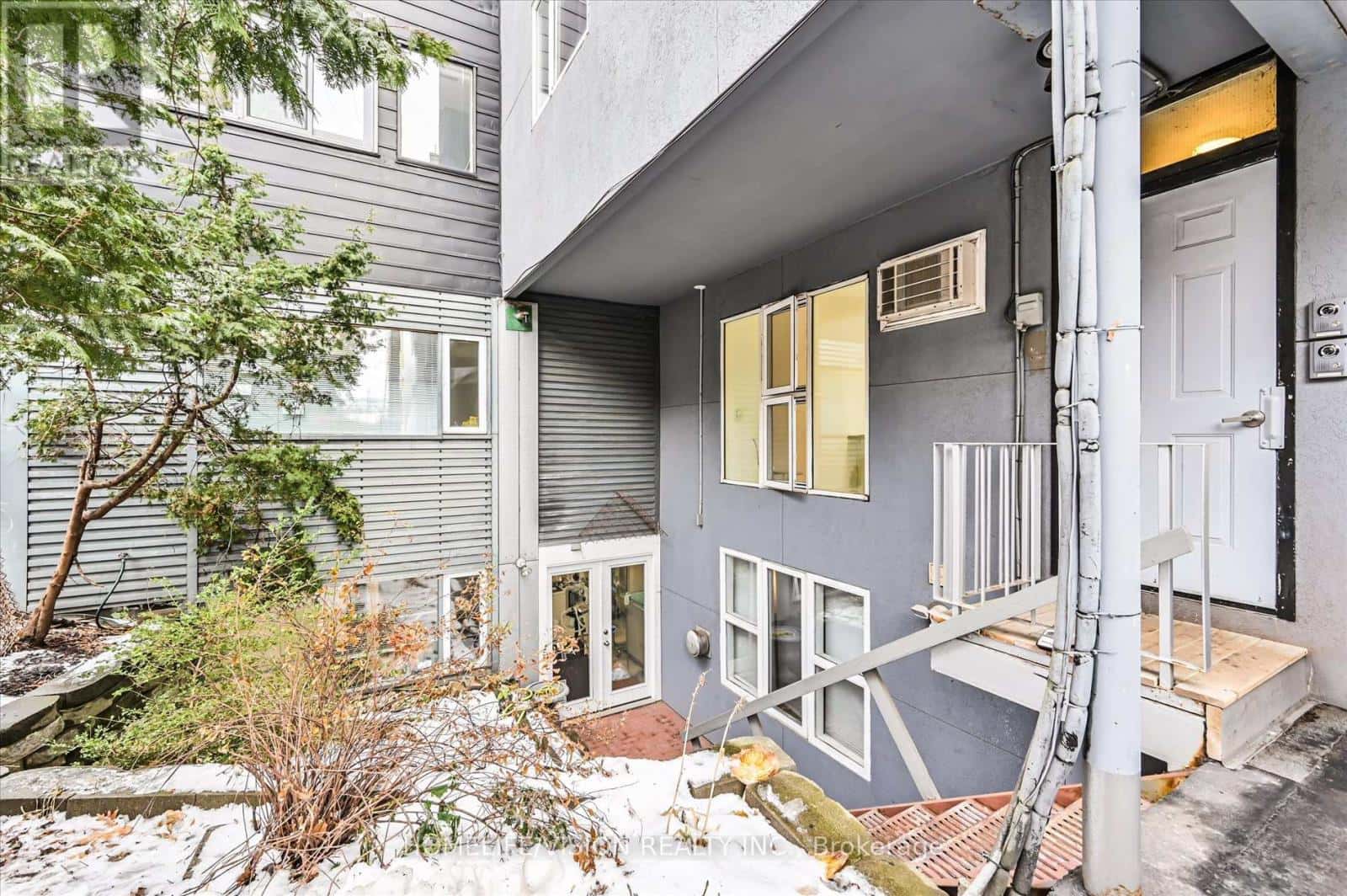 400 SUMMERHILL AVENUE — Toronto (Rosedale-Moore Park), Ontario - Photo 4 of 98