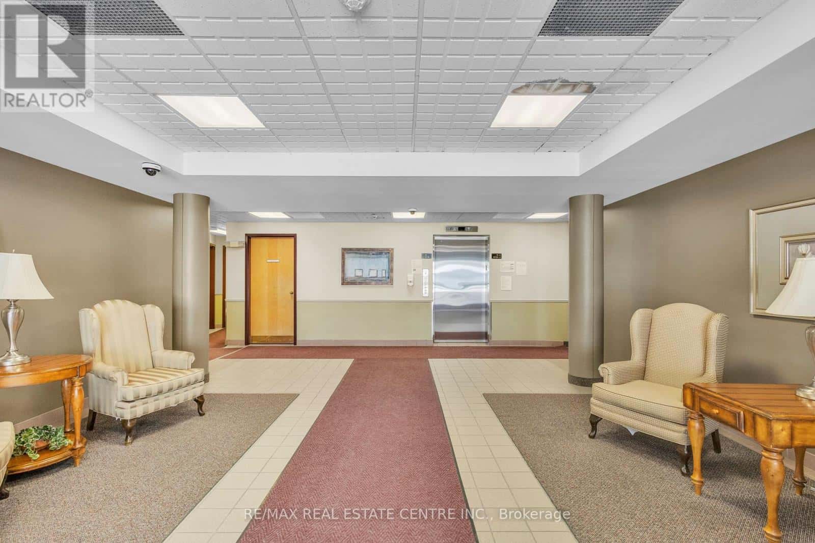 Guelph (Junction/Onward Willow) — Guelph (Junction/Onward Willow) - Photo 3 of 39