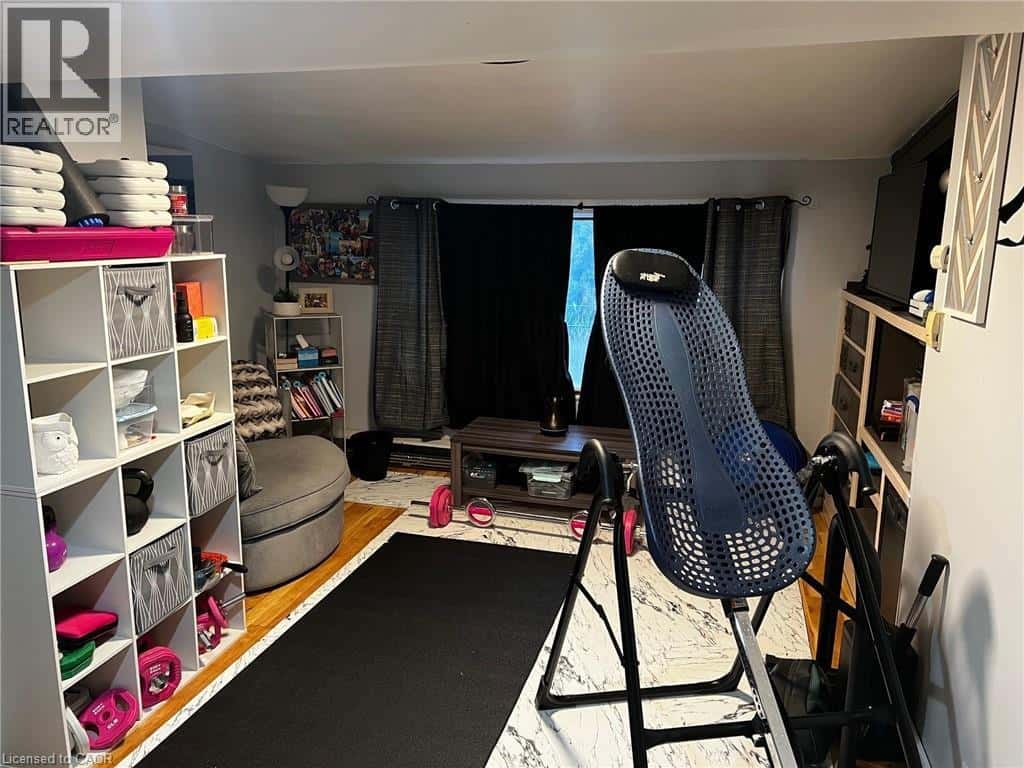 341 ANTWERP Avenue — Sudbury, Ontario - Photo 5 of 40