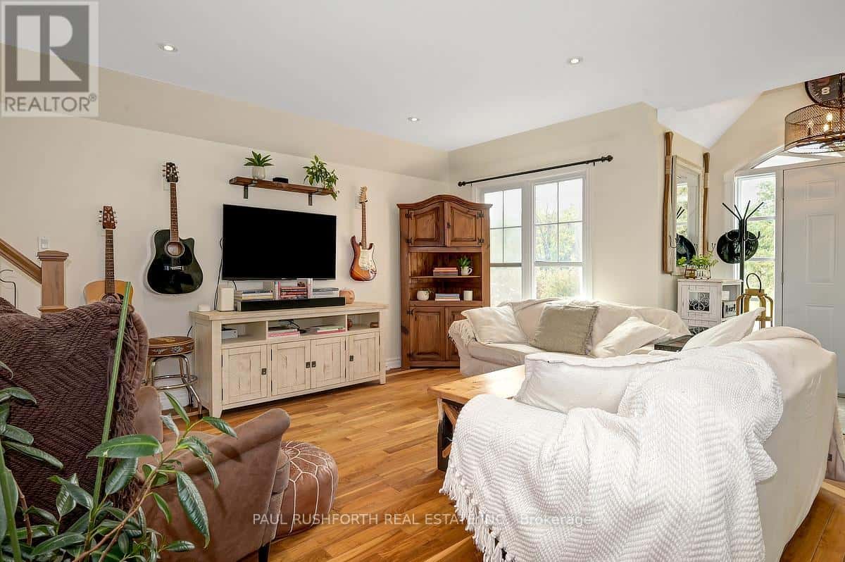 3729 PRUDHOMME ROAD — Alfred and Plantagenet, Ontario - Photo 5 of 41