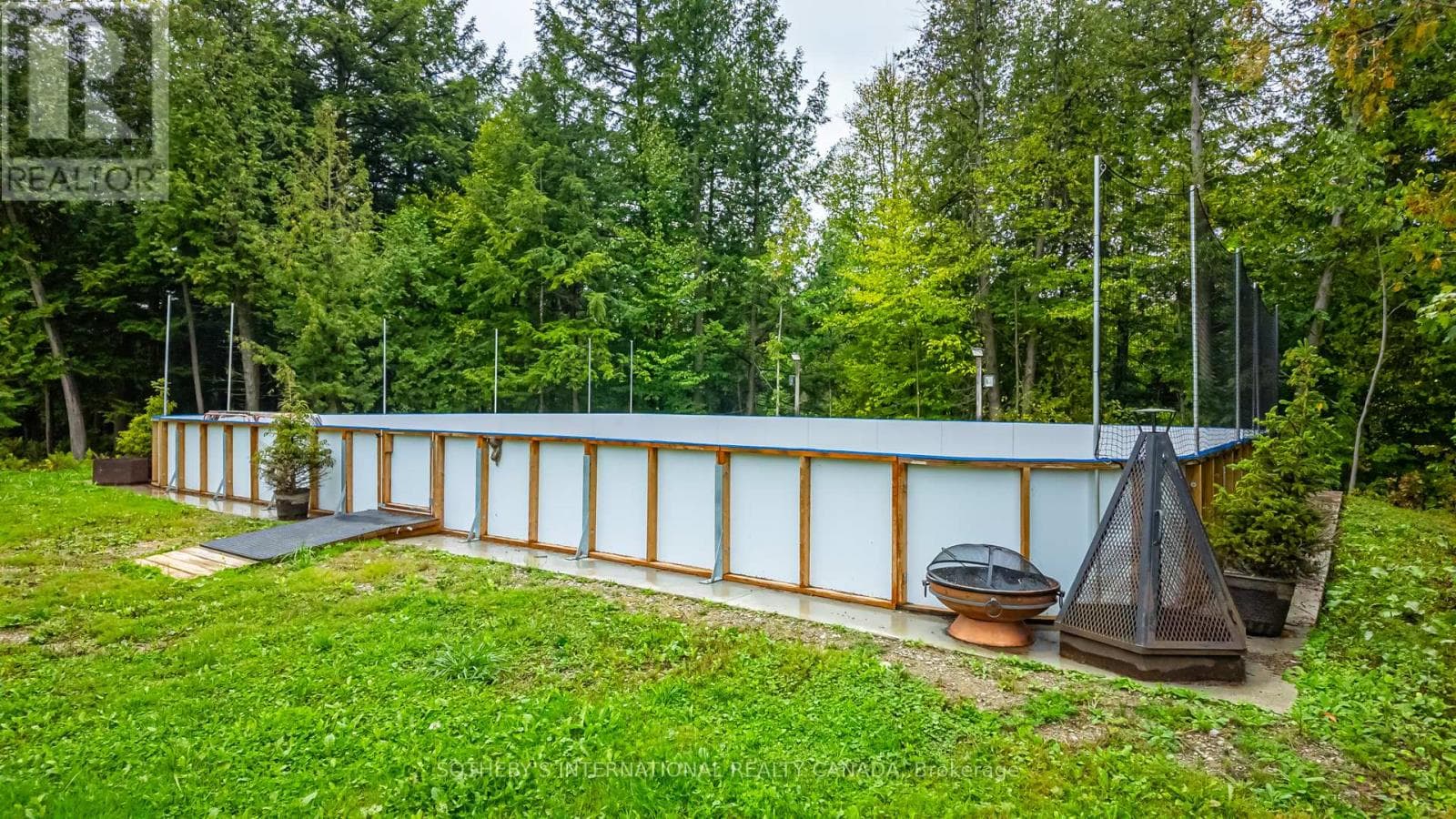 Blue Mountains — Blue Mountains - Main photo