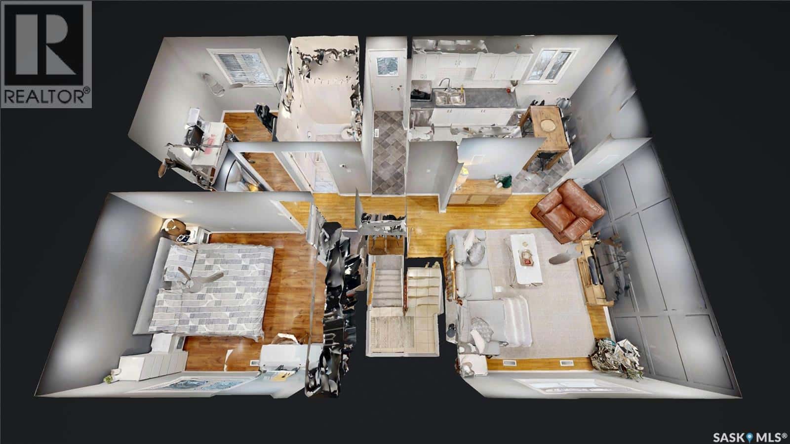 Regina — Regina - Photo 5 of 44