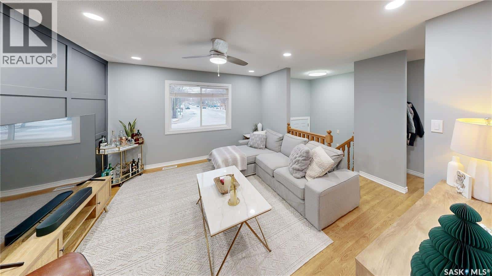 Regina — Regina - Photo 3 of 44