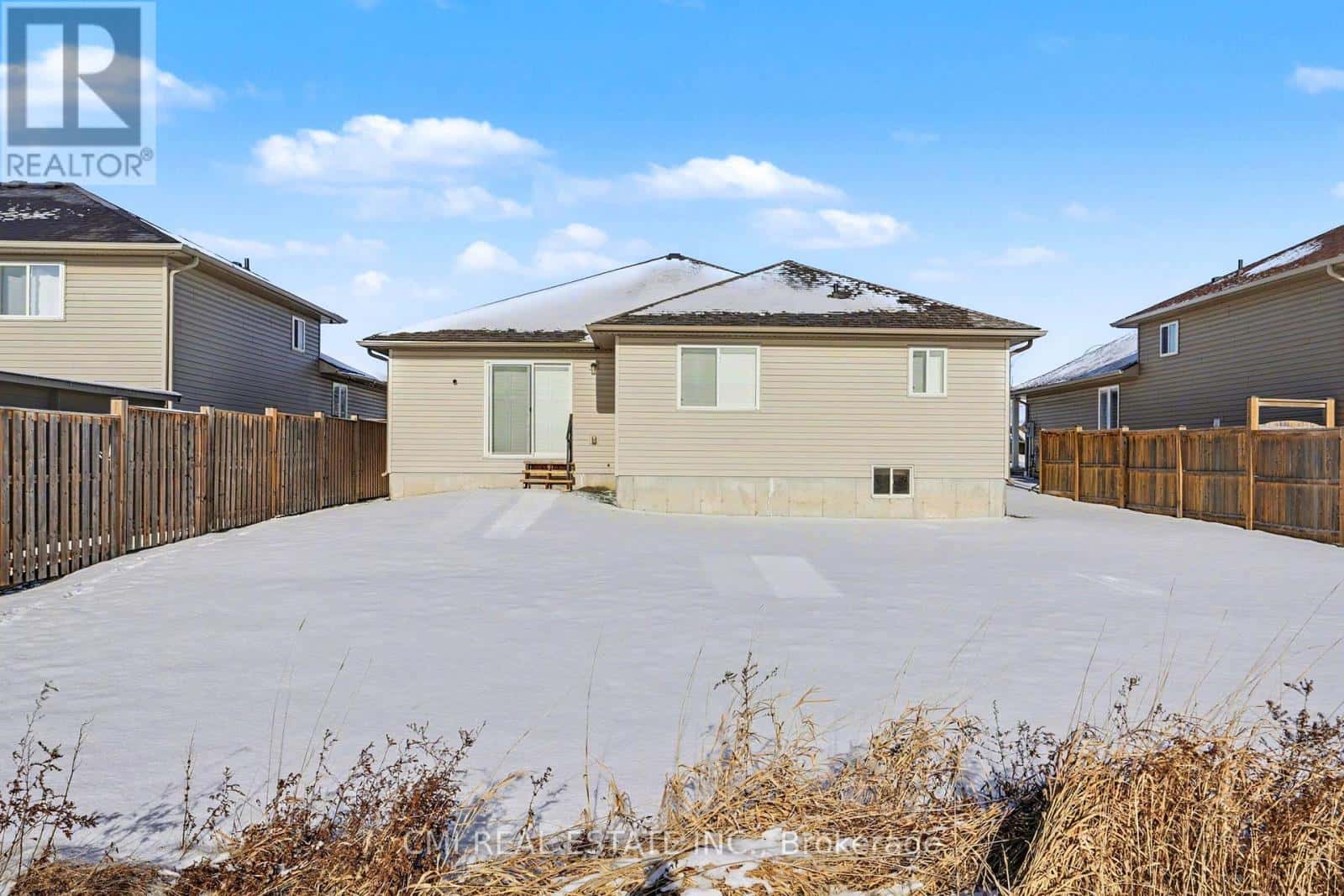 45 HELEN DRIVE — Haldimand - Photo 4 of 49