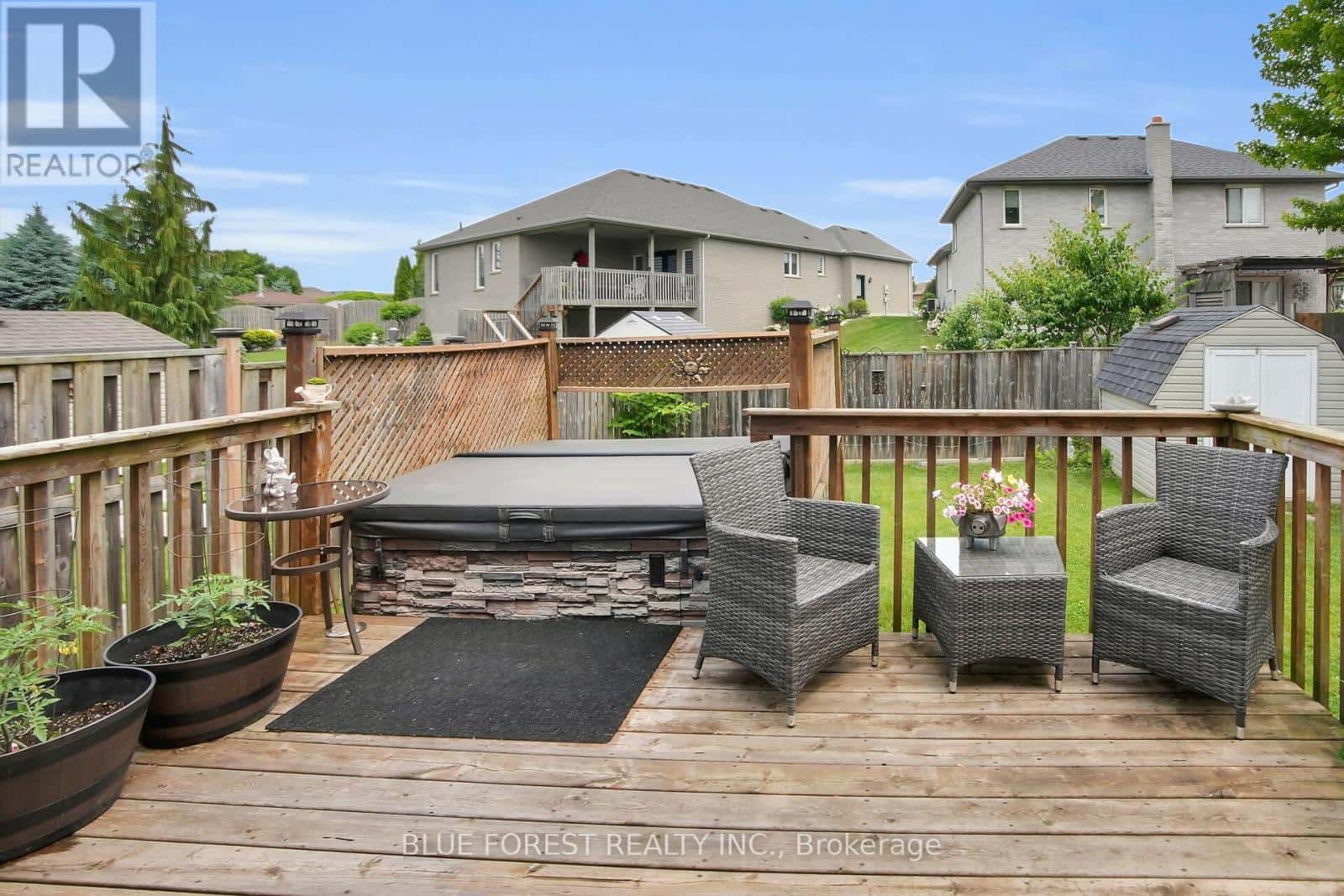 London South (South U) — London South (South U) - Photo 2 of 33