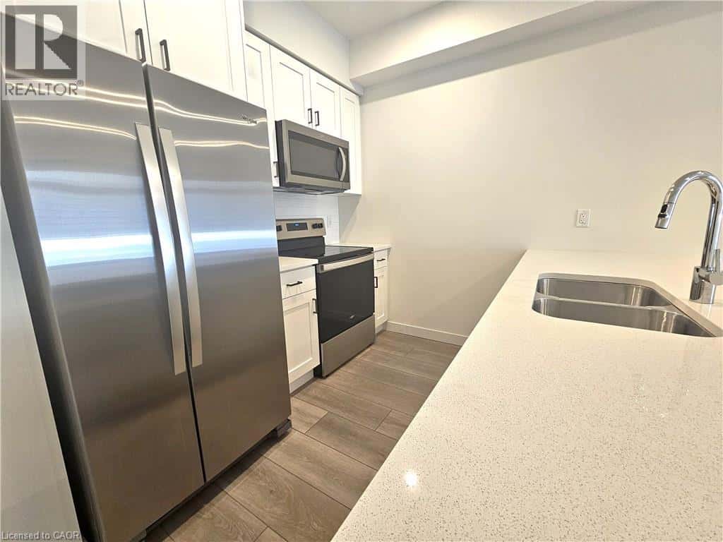 Cambridge — Cambridge - Photo 4 of 28