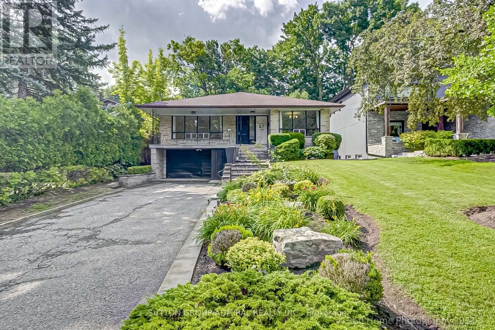 Toronto (Bathurst Manor) — Toronto (Bathurst Manor) - Main photo