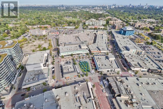 Toronto (Banbury-Don Mills) — Toronto (Banbury-Don Mills) - Main photo