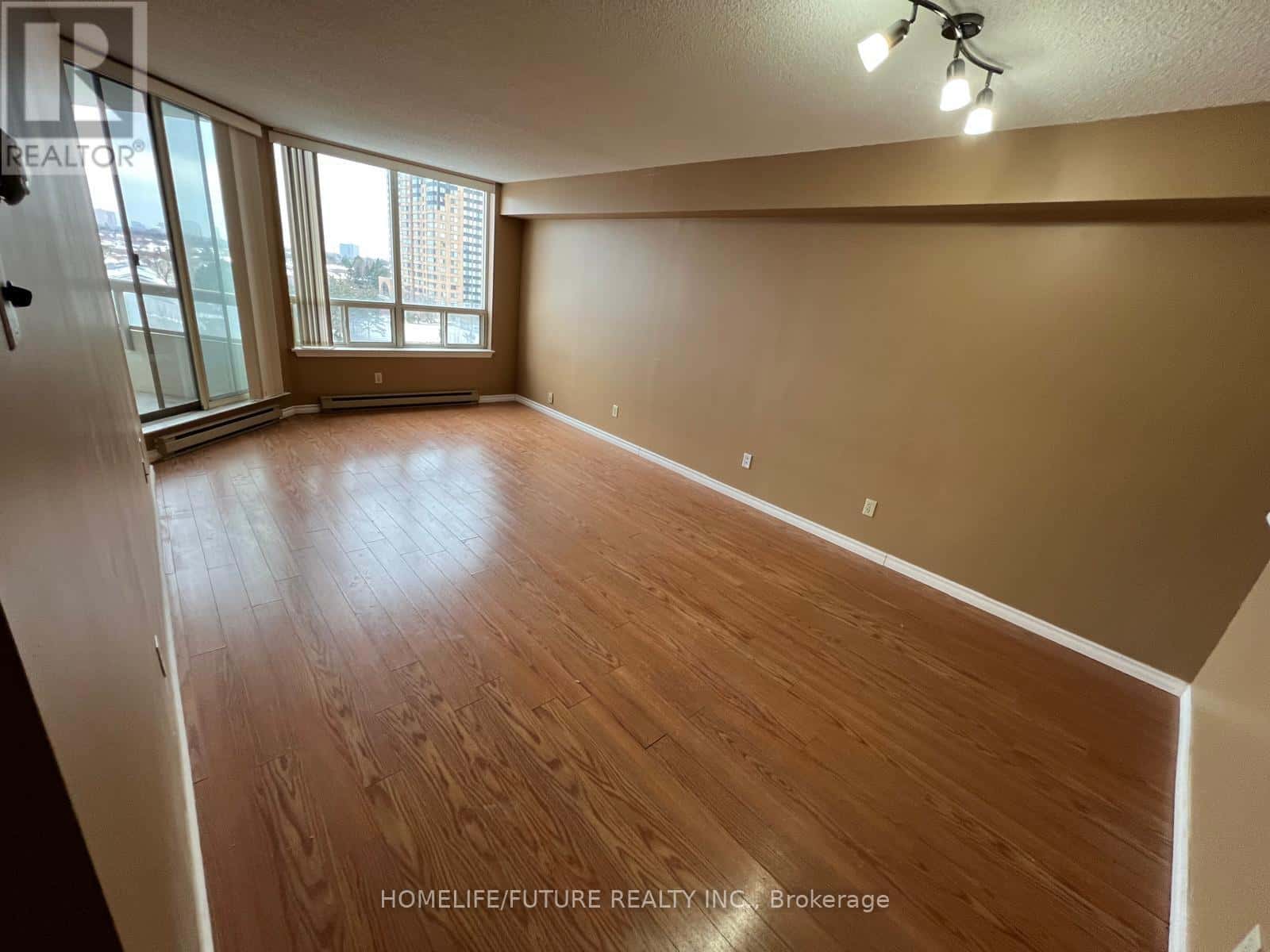 Toronto (Milliken) — Toronto (Milliken) - Photo 4 of 12