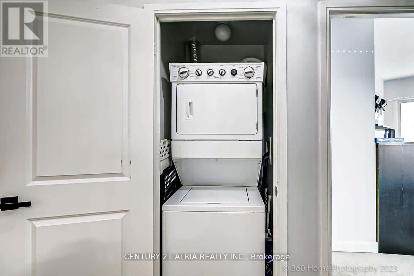 2203 - 60 ABSOLUTE AVENUE — Mississauga (City Centre) - Photo 3 of 44