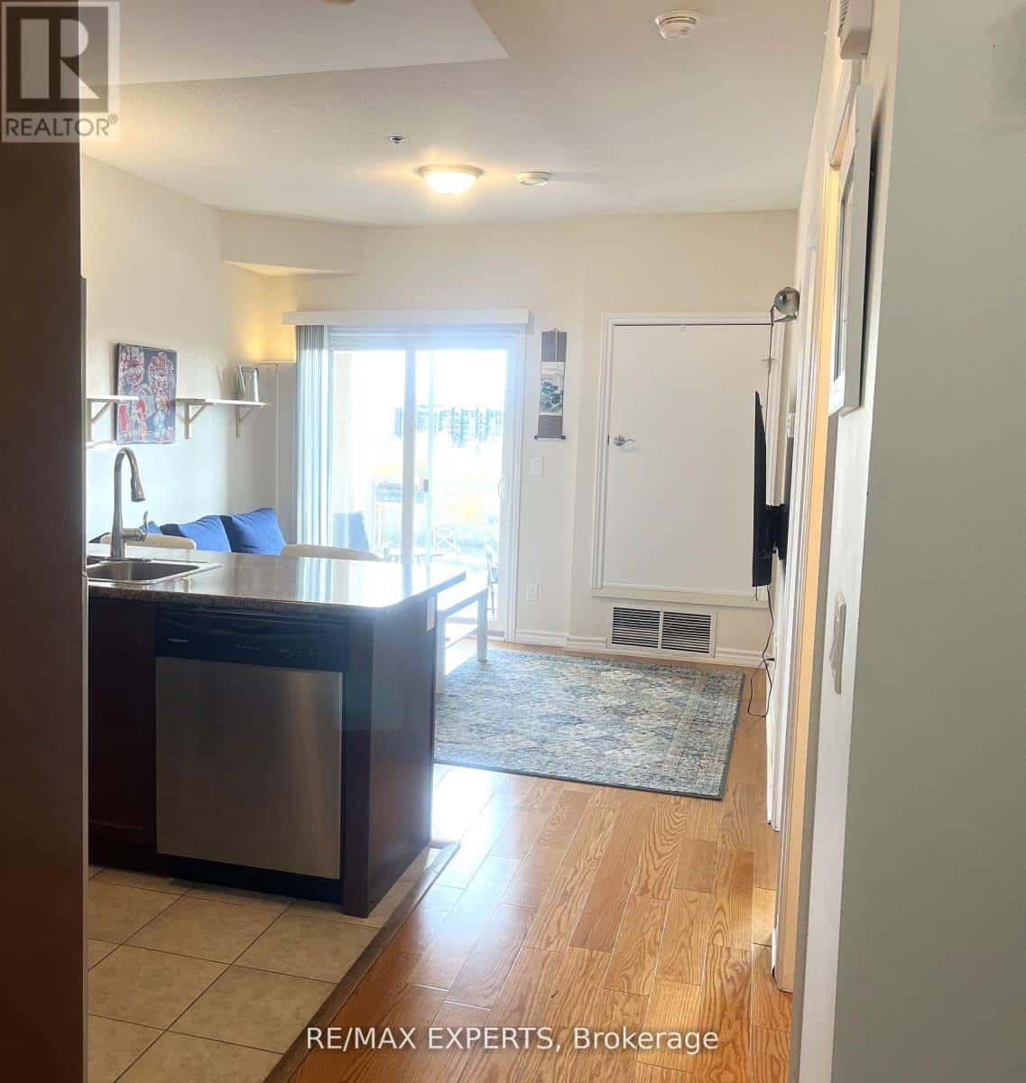 Milton (CL Clarke) — Milton (CL Clarke) - Photo 4 of 12