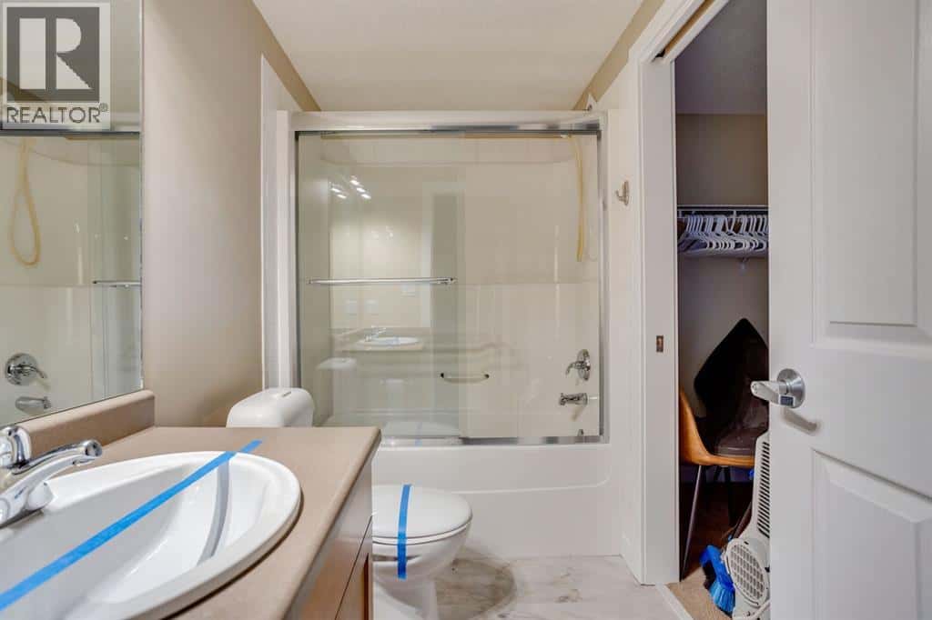 Fort McMurray — Fort McMurray - Photo 3 of 15