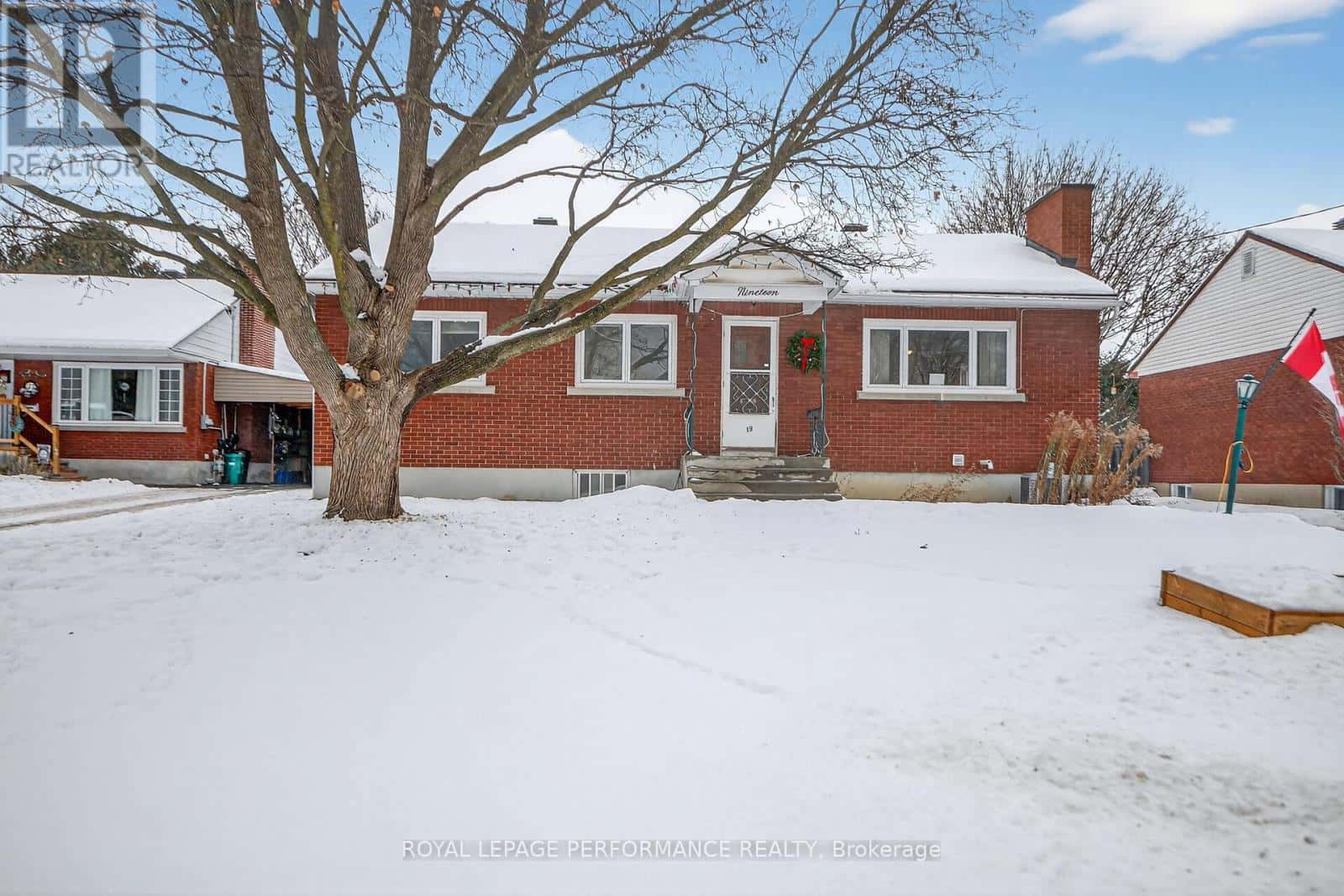 Ottawa — Ottawa - Photo 3 of 42