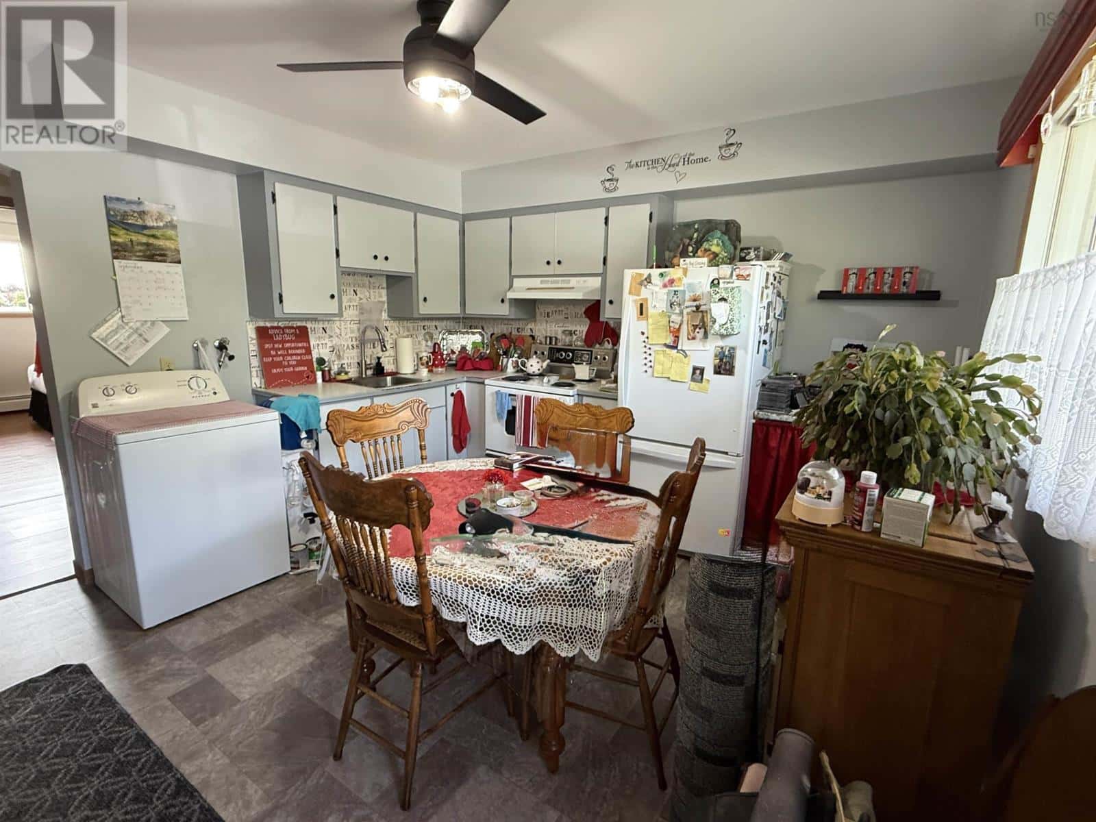 106 Pine Street — Pictou, Nova Scotia - Photo 5 of 32