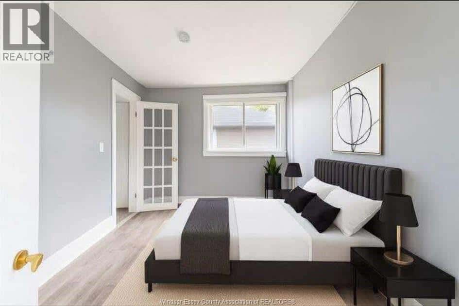 Windsor — Windsor - Photo 3 of 12