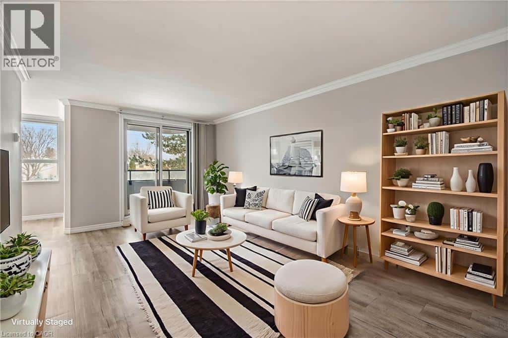 Cambridge — Cambridge - Photo 5 of 43