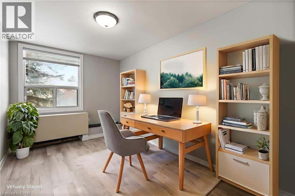 Cambridge — Cambridge - Photo 3 of 43