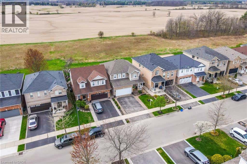 Binbrook — Binbrook - Photo 5 of 46