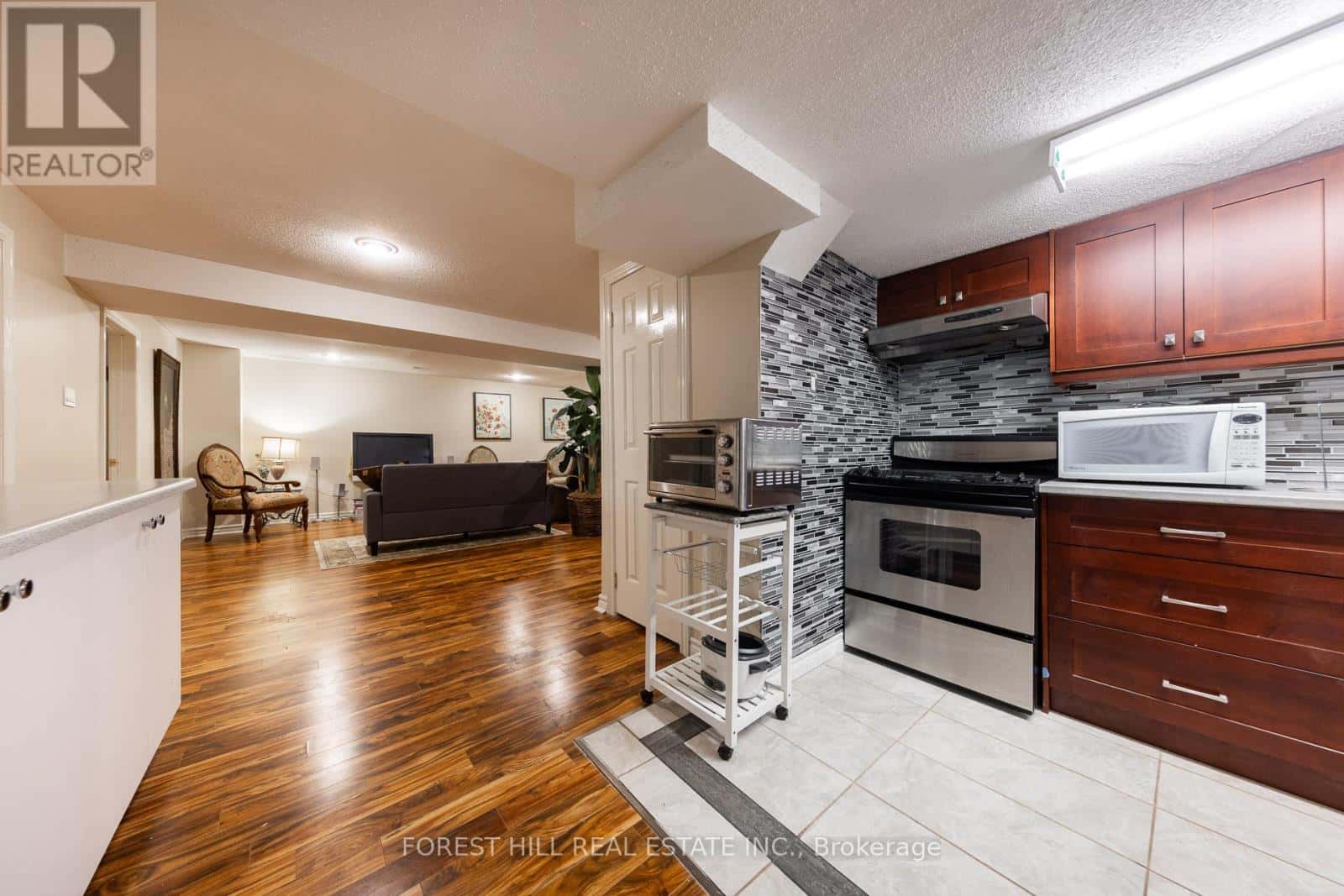 Richmond Hill (Devonsleigh) — Richmond Hill (Devonsleigh) - Photo 5 of 24