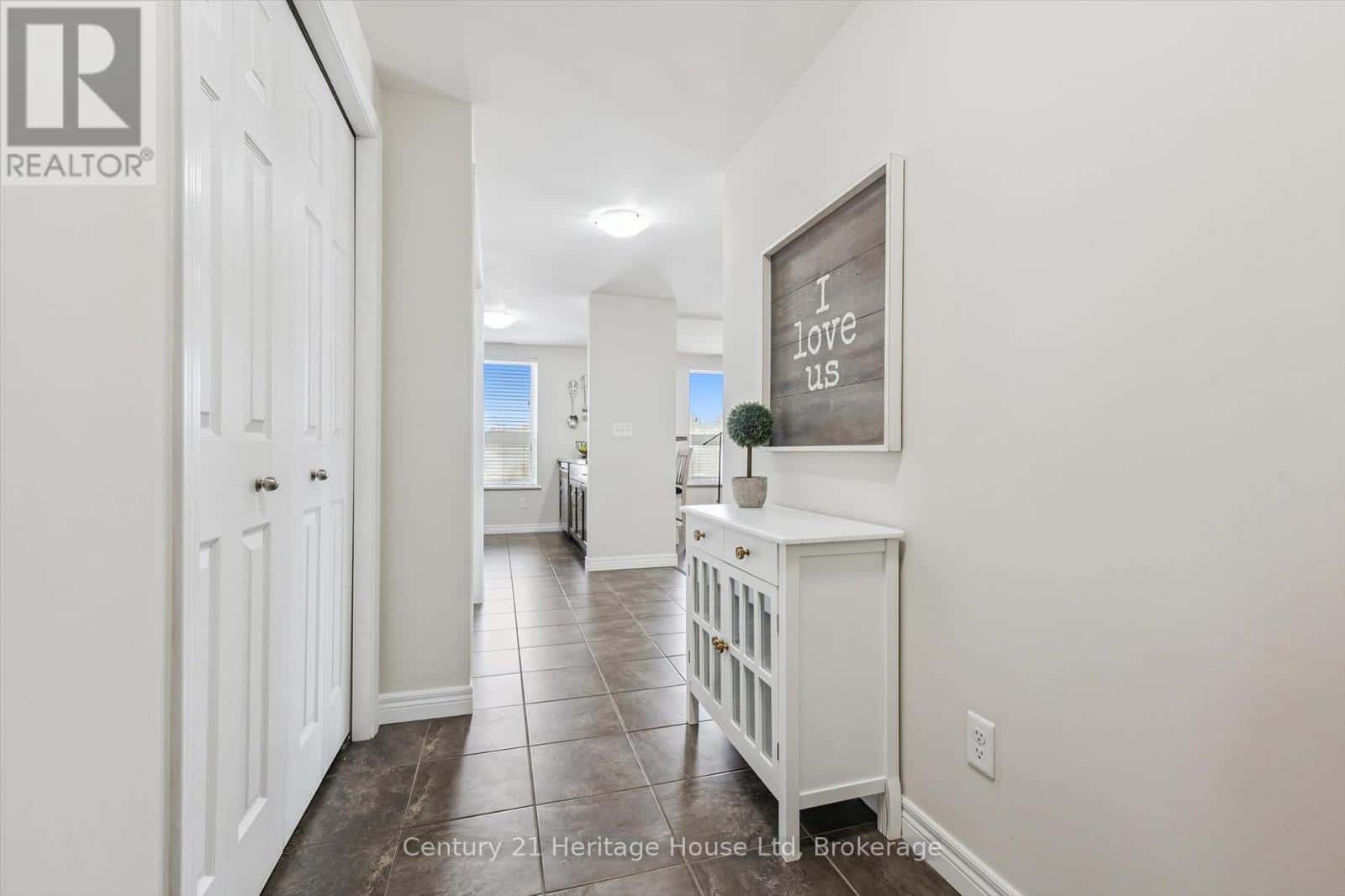 Guelph (Willow West/Sugarbush/West Acres) — Guelph (Willow West/Sugarbush/West Acres) - Photo 5 of 35