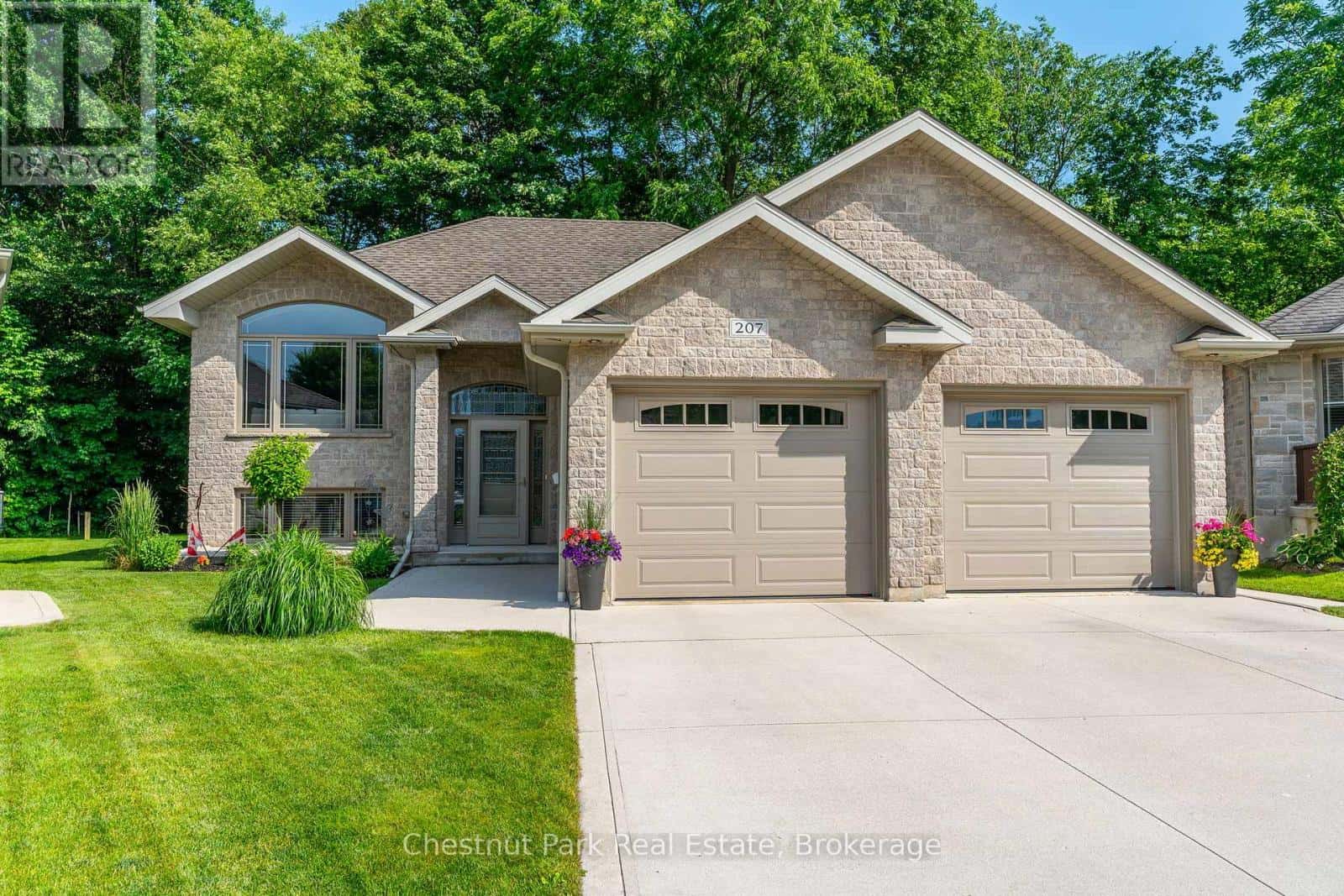 Owen Sound — Owen Sound - Photo 3 of 45