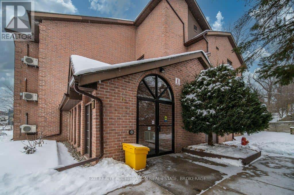 204 - 11 CENTRE STREET — Greater Napanee (Greater Napanee), Ontario - Photo 4 of 49