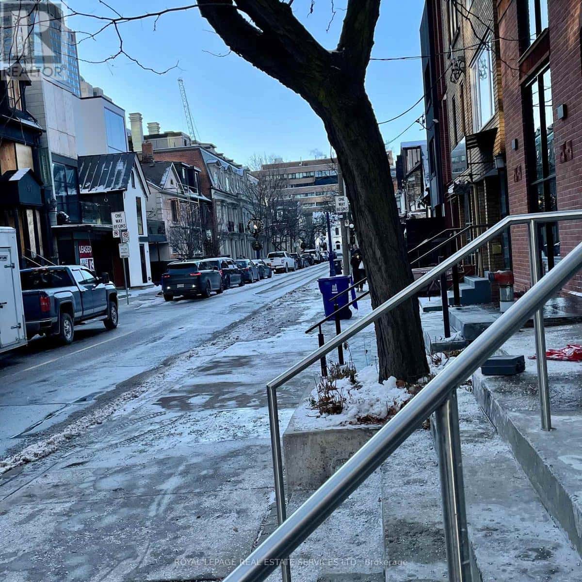 Toronto (Annex) — Toronto (Annex) - Photo 5 of 11