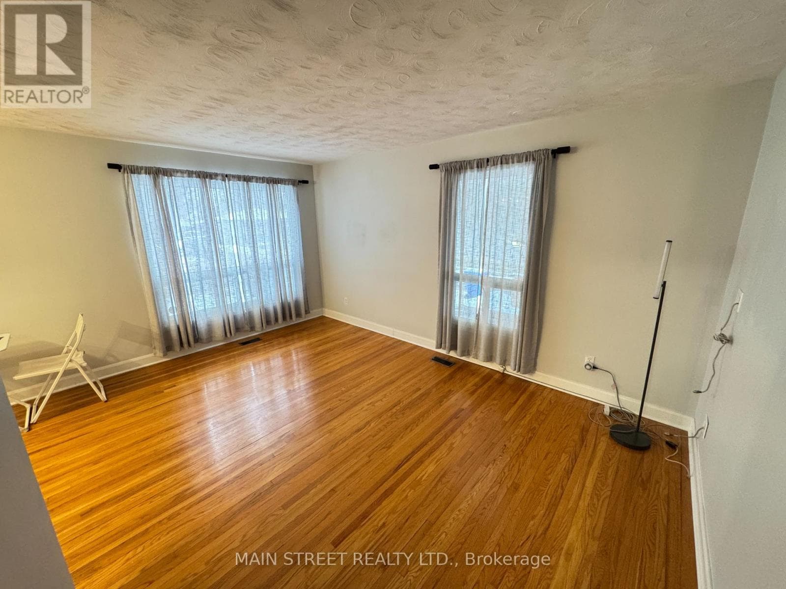 Aurora (Aurora Village) — Aurora (Aurora Village) - Main photo