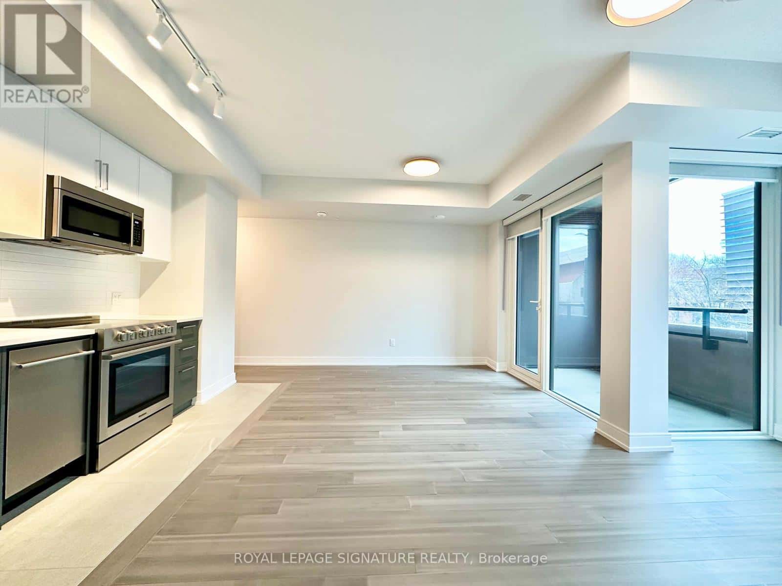 Toronto (University) — Toronto (University) - Photo 4 of 29