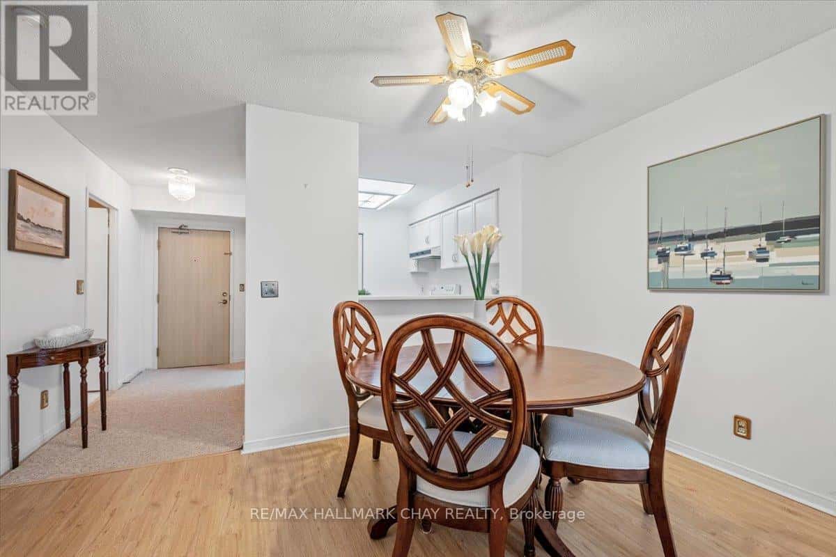 Barrie (City Centre) — Barrie (City Centre) - Photo 4 of 35