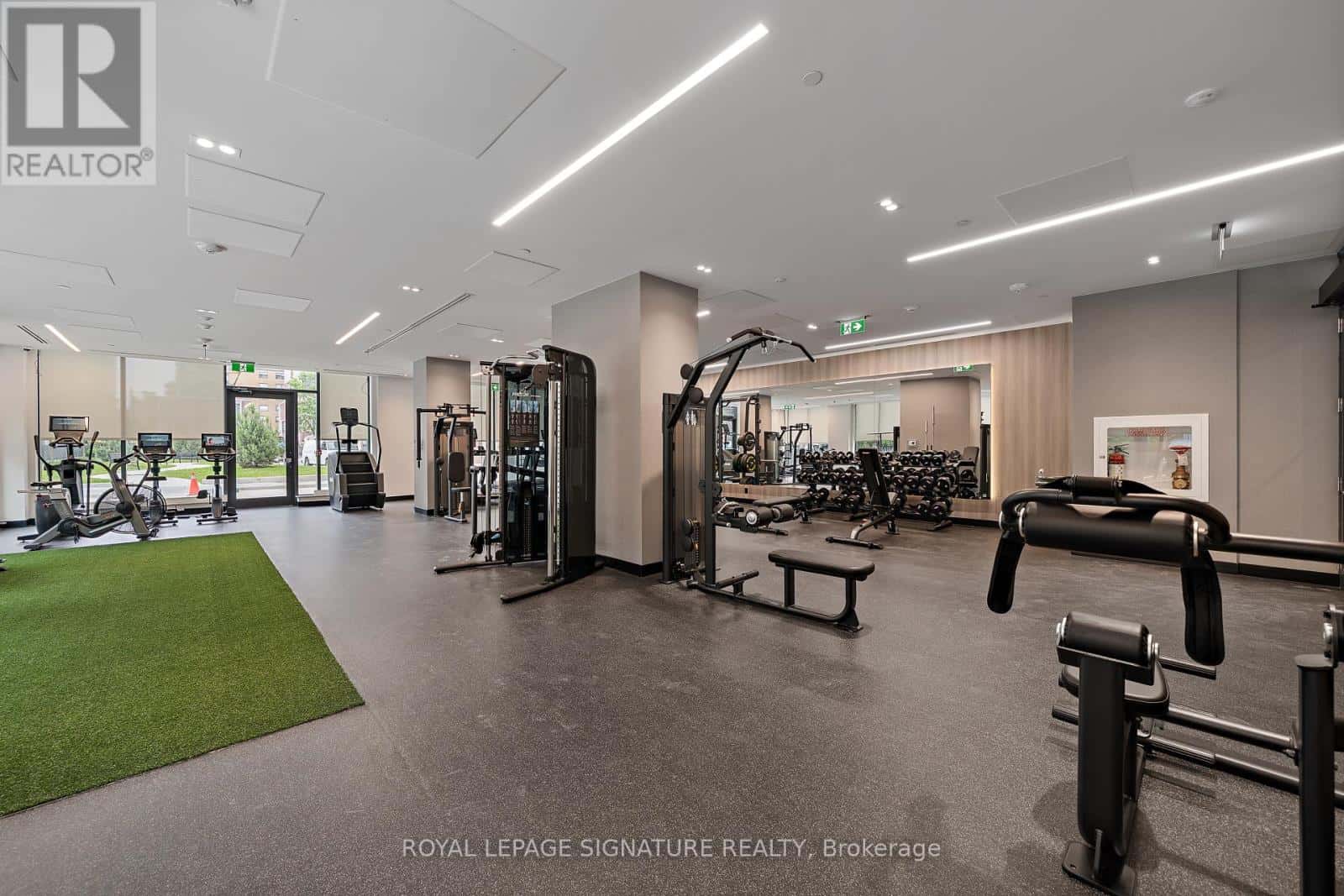 Toronto (University) — Toronto (University) - Photo 4 of 36