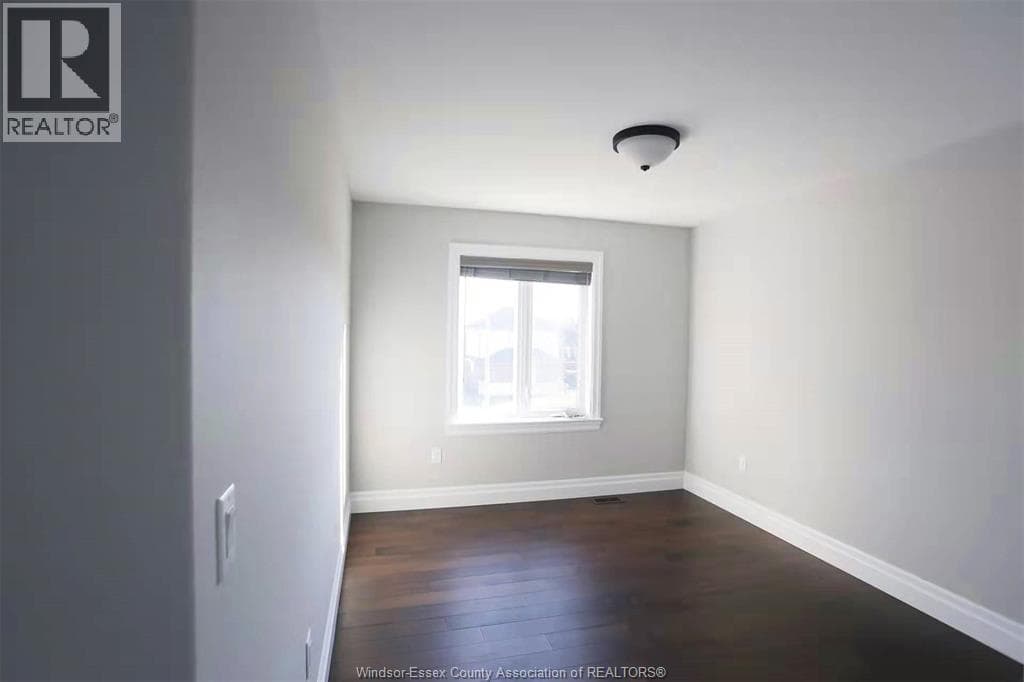 Windsor — Windsor - Main photo