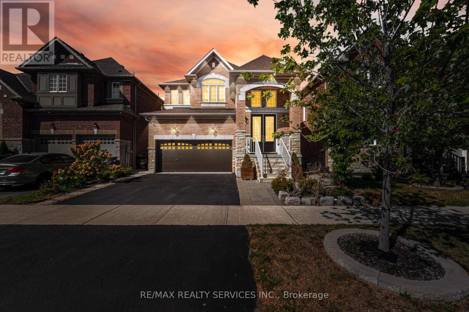 72 BONNIEGLEN FARM BOULEVARD — Caledon, Ontario - Main photo