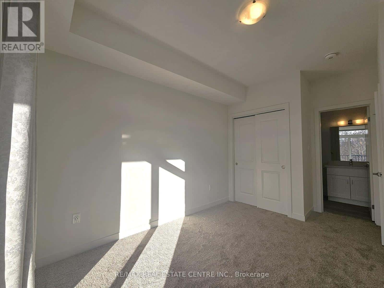 Cambridge — Cambridge - Photo 4 of 27