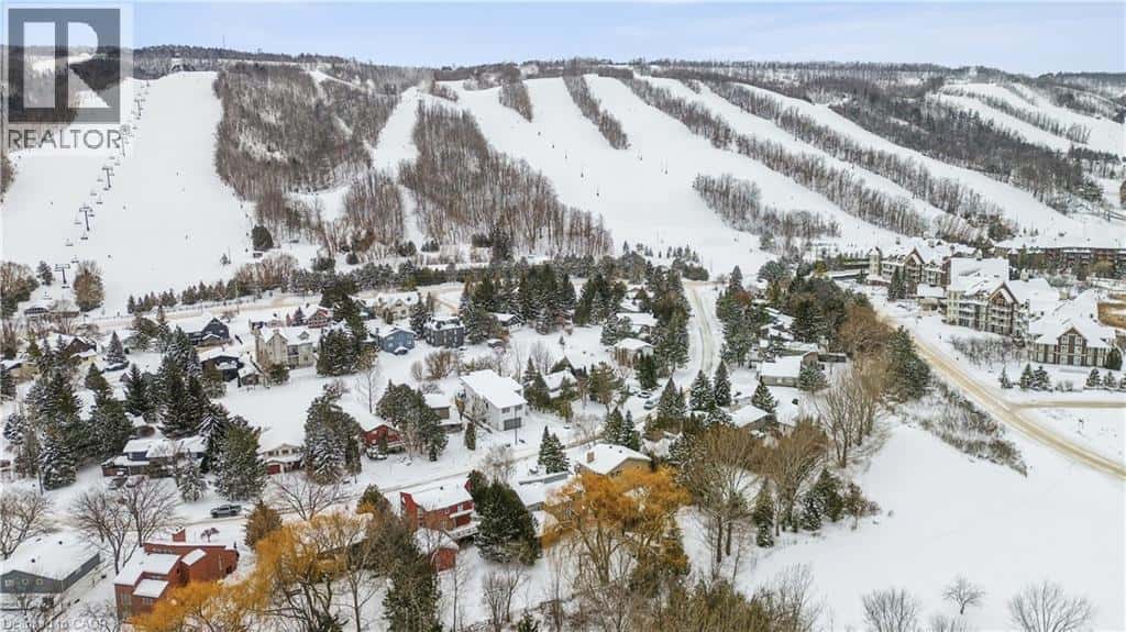 144 CARMICHAEL Crescent — The Blue Mountains, Ontario - Photo 2 of 50