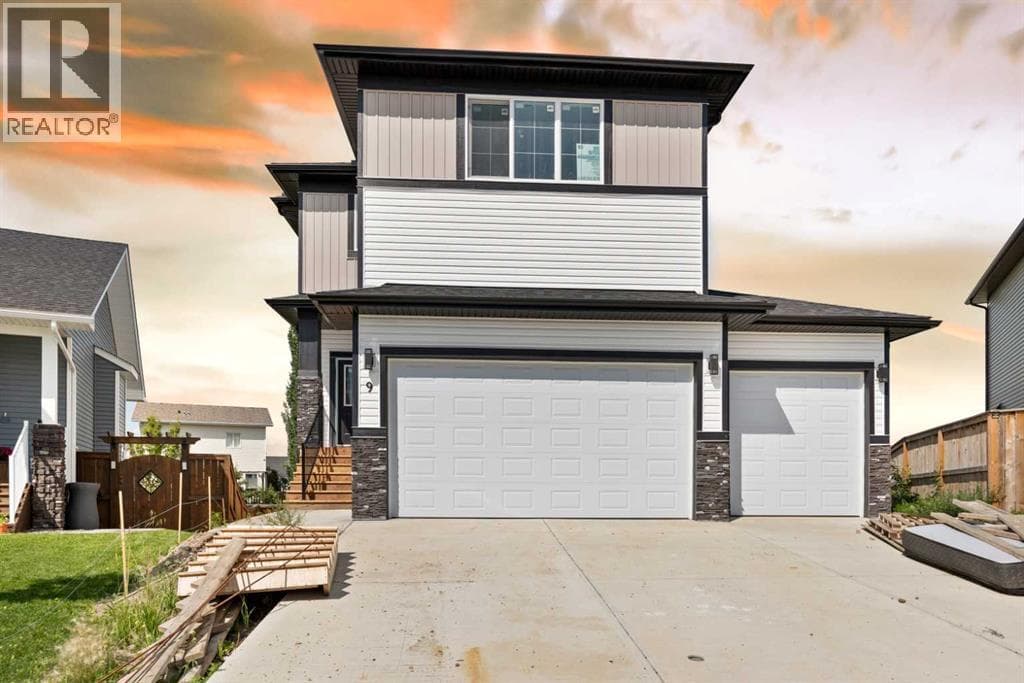 9 McClung Gate — Carstairs, Alberta - Main photo