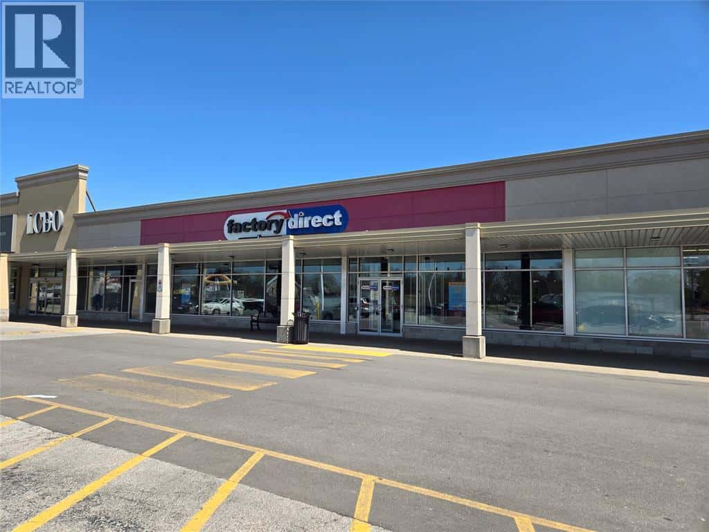 Windsor — Windsor - Photo 2 of 18