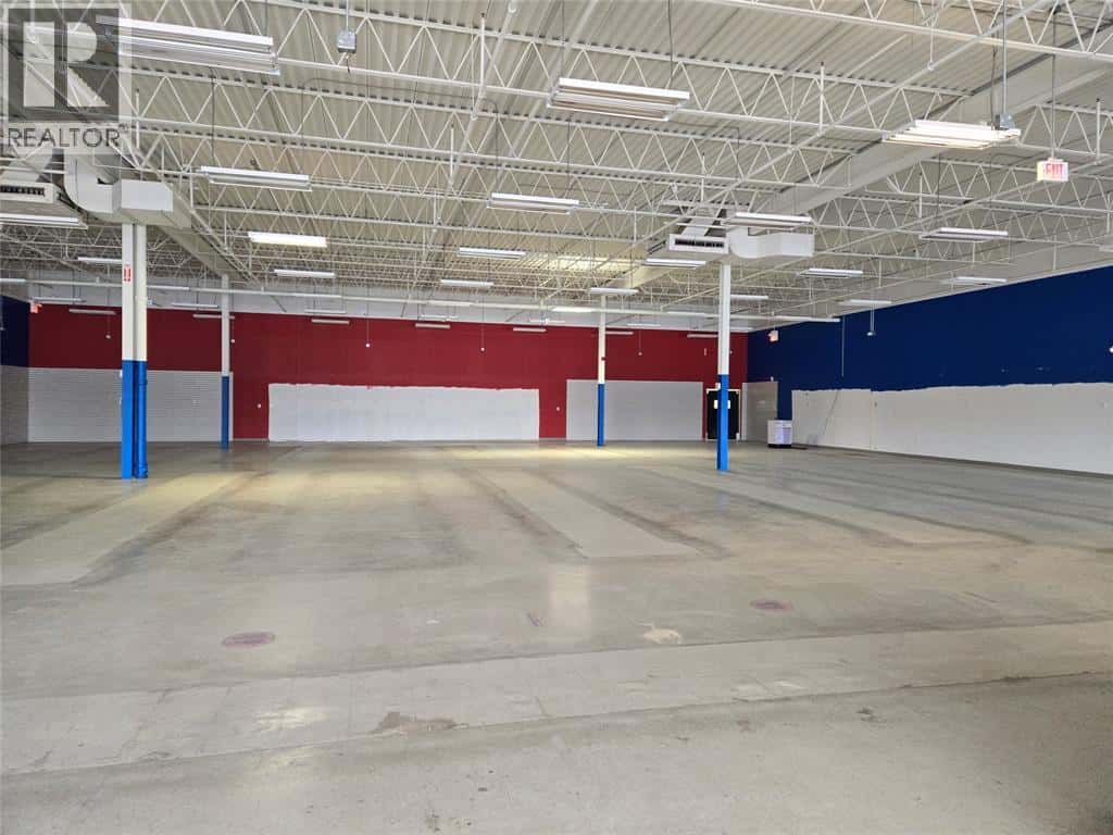 Windsor — Windsor - Photo 3 of 18