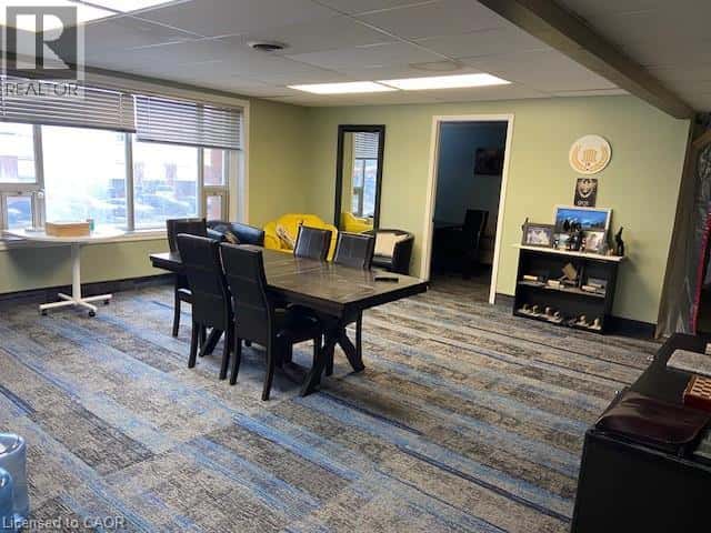 365 GRAYS Road — Hamilton - Photo 2 of 8