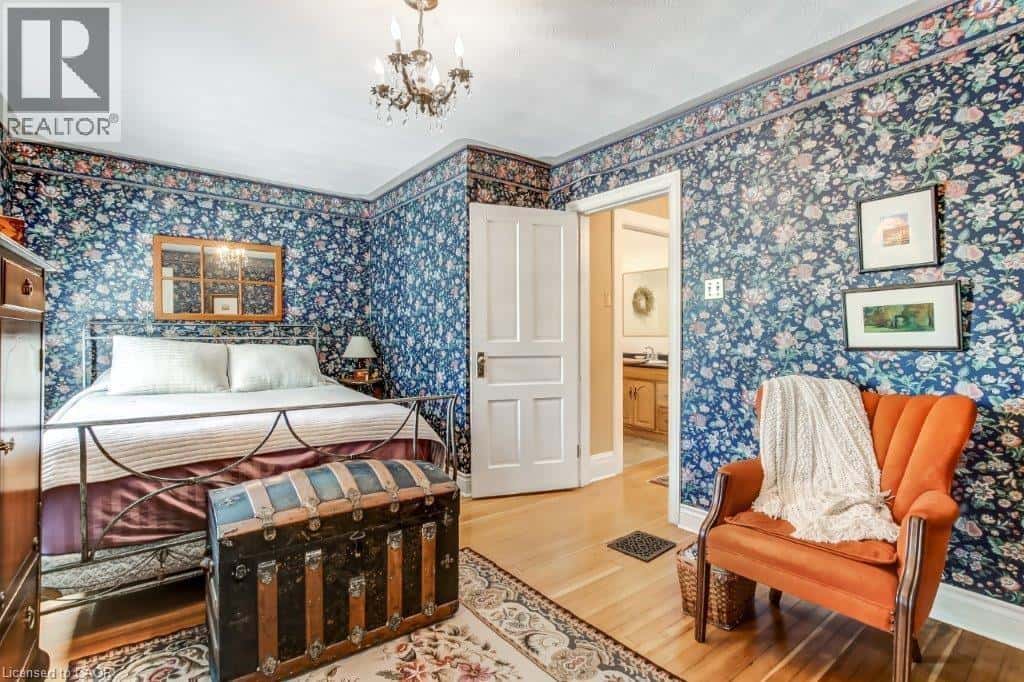 Woodstock — Woodstock - Photo 2 of 21