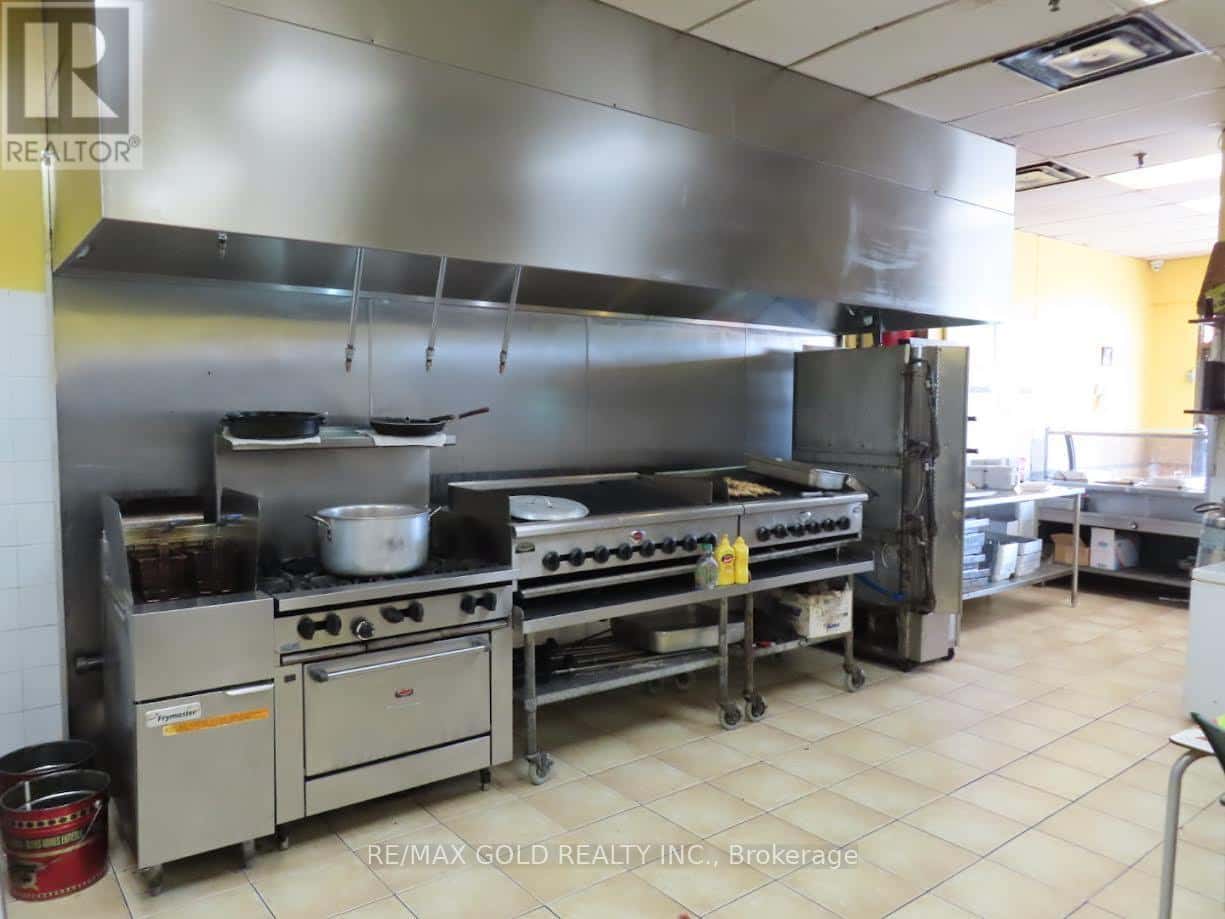 Toronto (Humber Summit) — Toronto (Humber Summit) - Photo 3 of 14