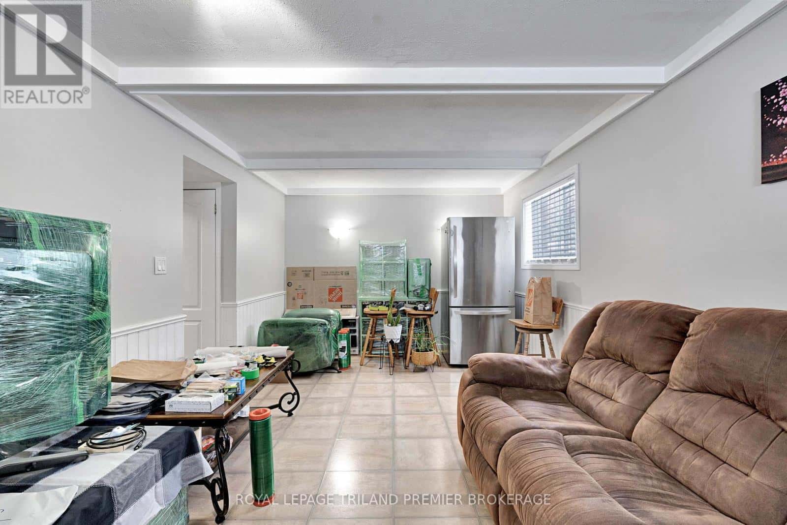 London South (South Q) — London South (South Q) - Photo 5 of 30