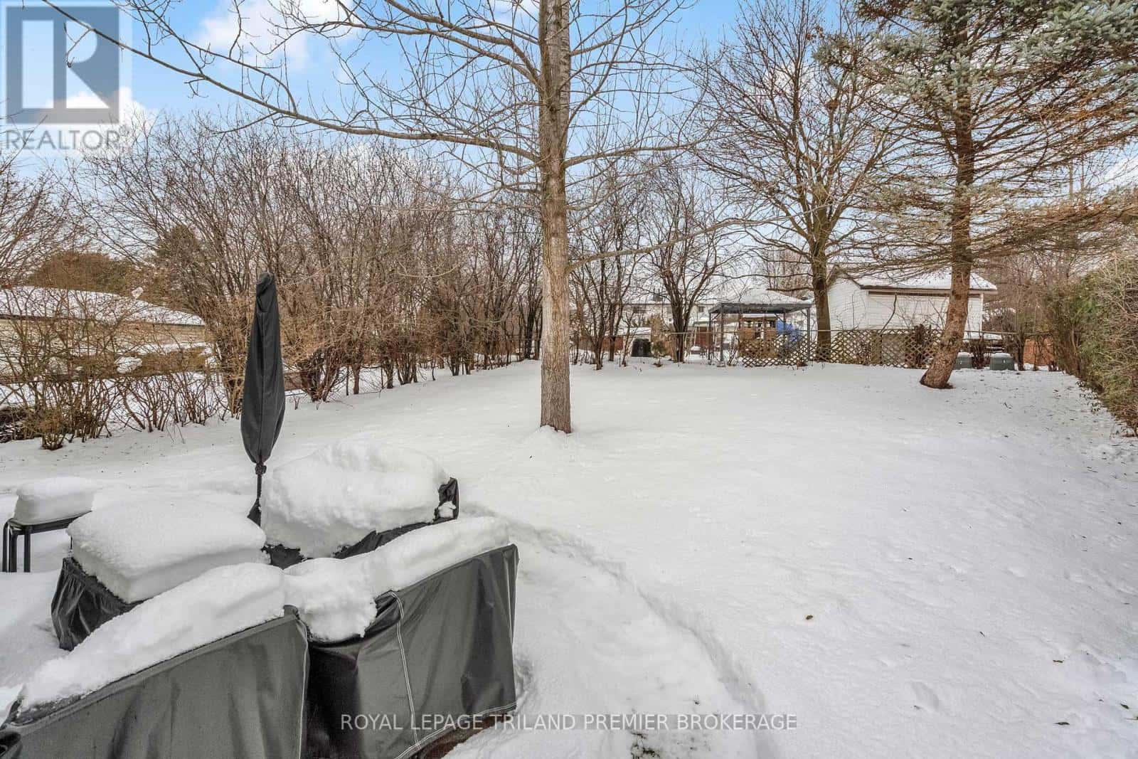 London South (South Q) — London South (South Q) - Photo 4 of 30