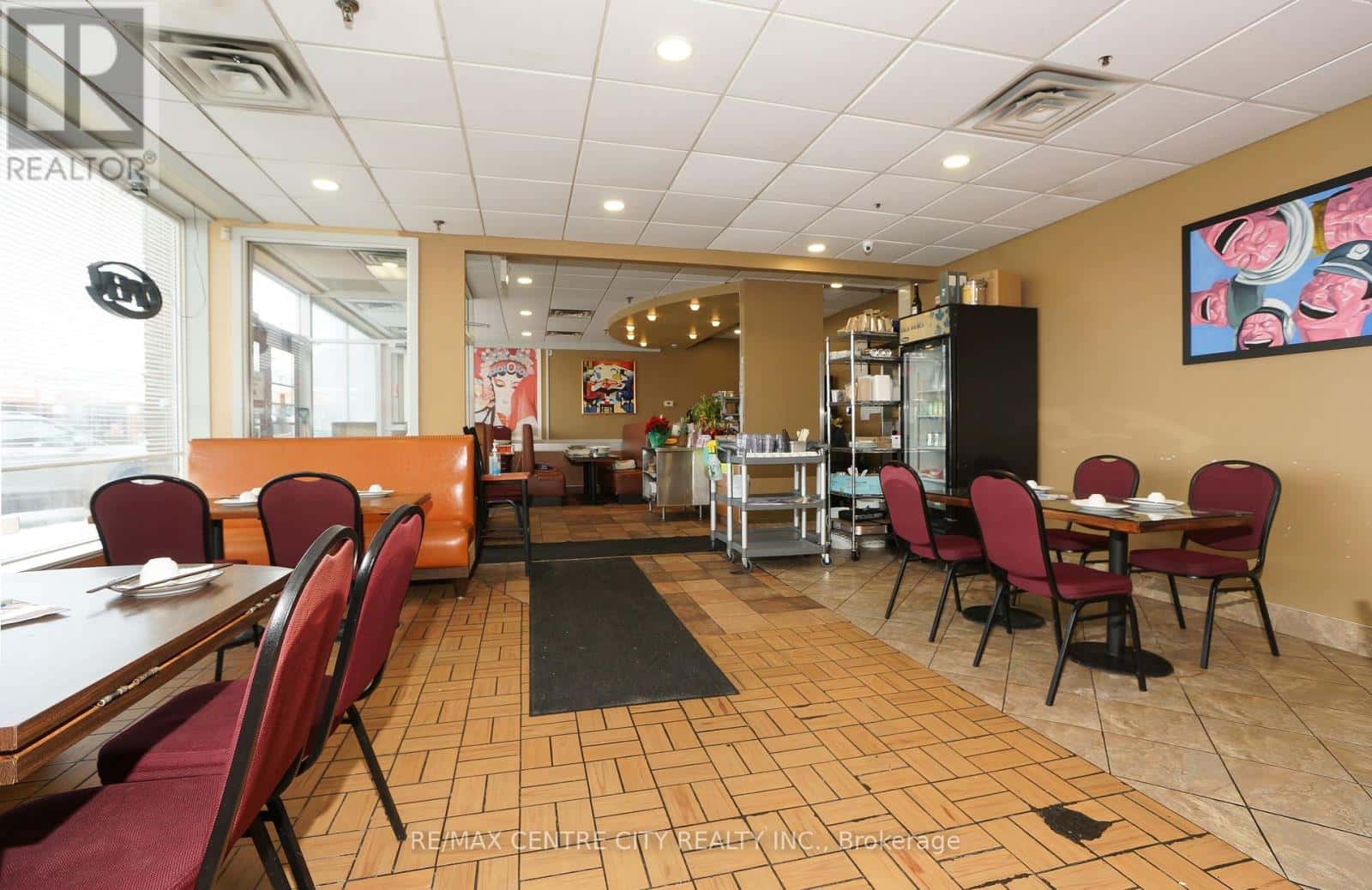 London East (East C) — London East (East C) - Photo 5 of 8