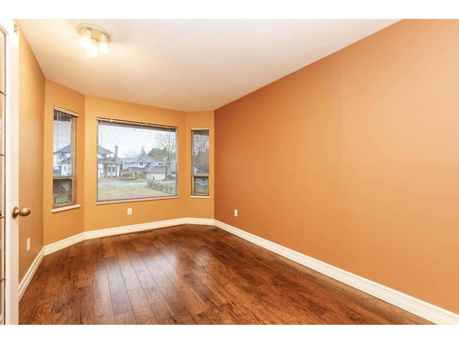 Langley — Langley - Photo 5 of 30