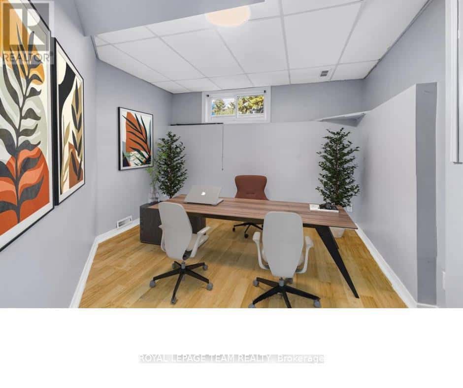 Ottawa — Ottawa - Photo 5 of 34